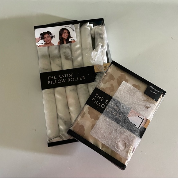 Kitsch Pillow Case Set - Picture 1 of 5